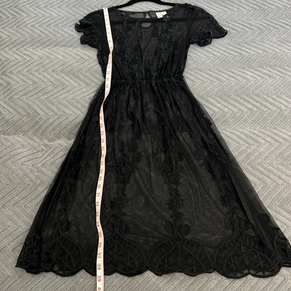 Forever 21 Black Lace Embroidered Midi Dress - Picture 9 of 9